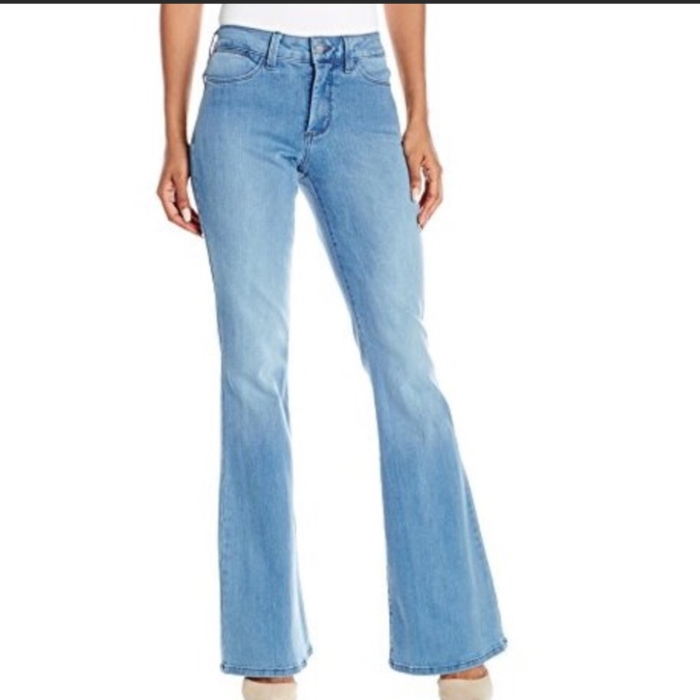 Fabulous jeans Gives you an hour glass shape.
